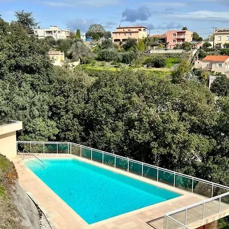 Vue Avec Garage Apartament